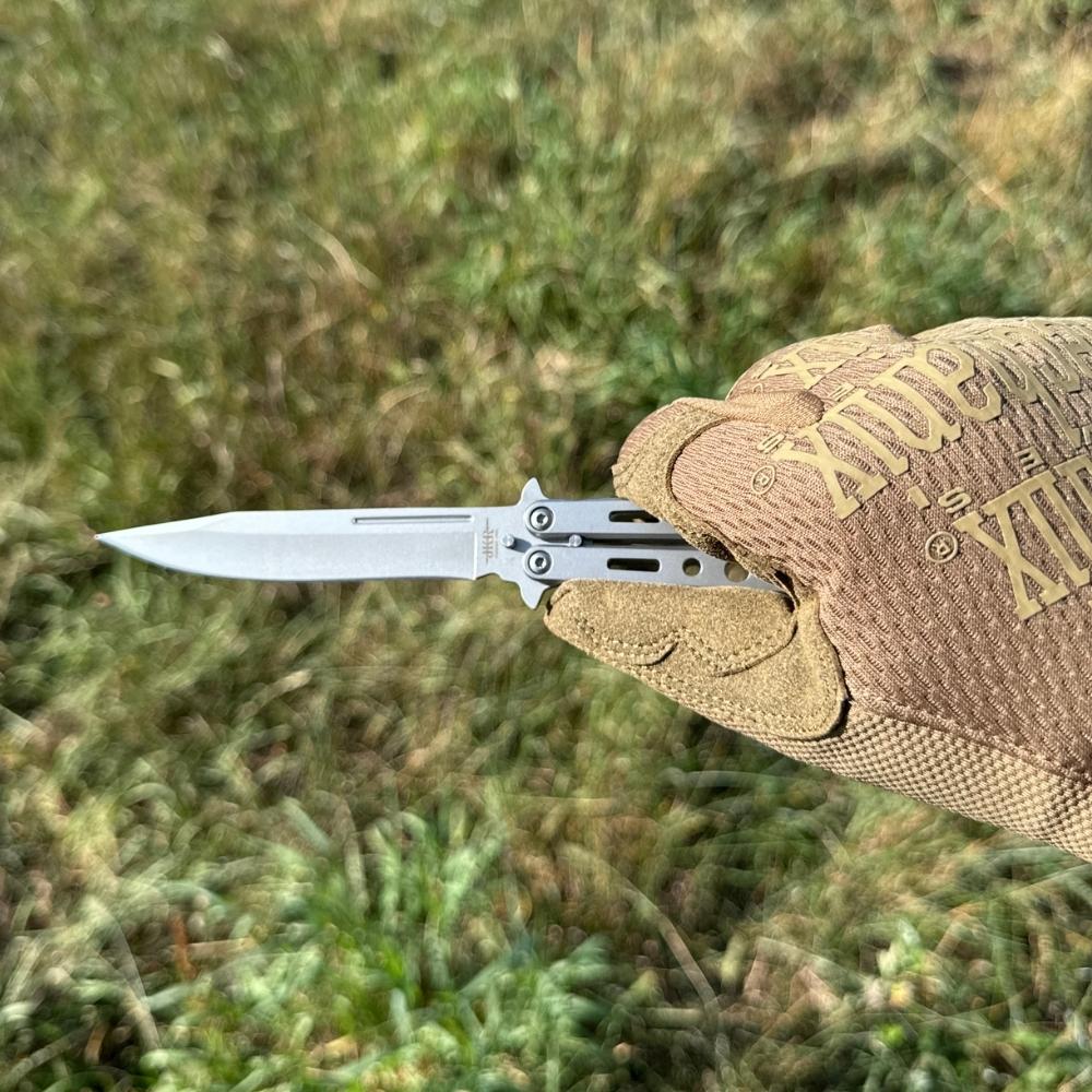 Nóż motylkowy Joker Balisong 420 Clip Point