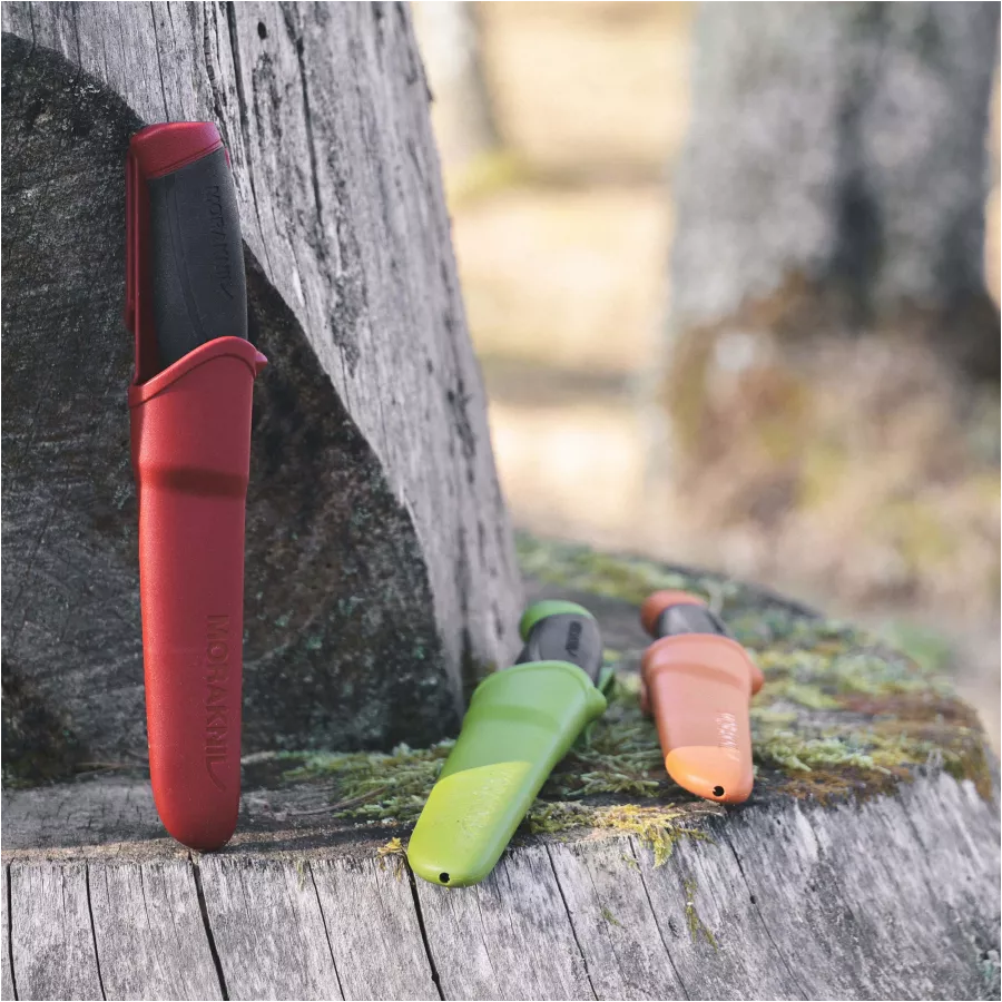 Morakniv Companion czerwony stal nierdzewna