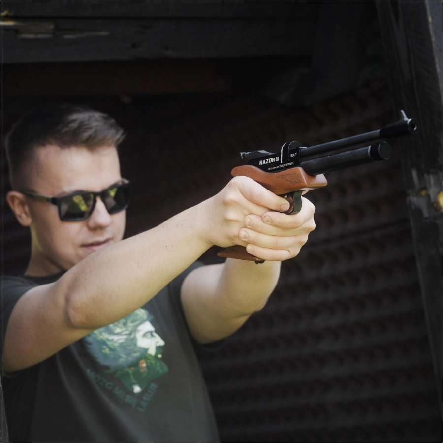 Pistolet wiatrówka RGun Bolt 5,5 mm CO2